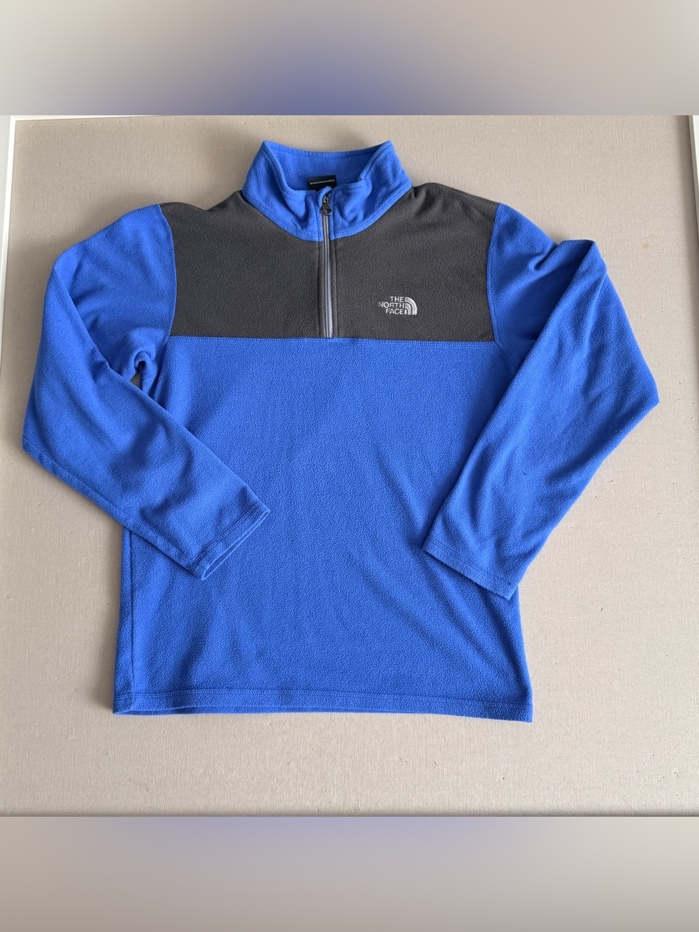 The North Face Boys Blue and Black Pull Over Quarter Zip Fleece - XL